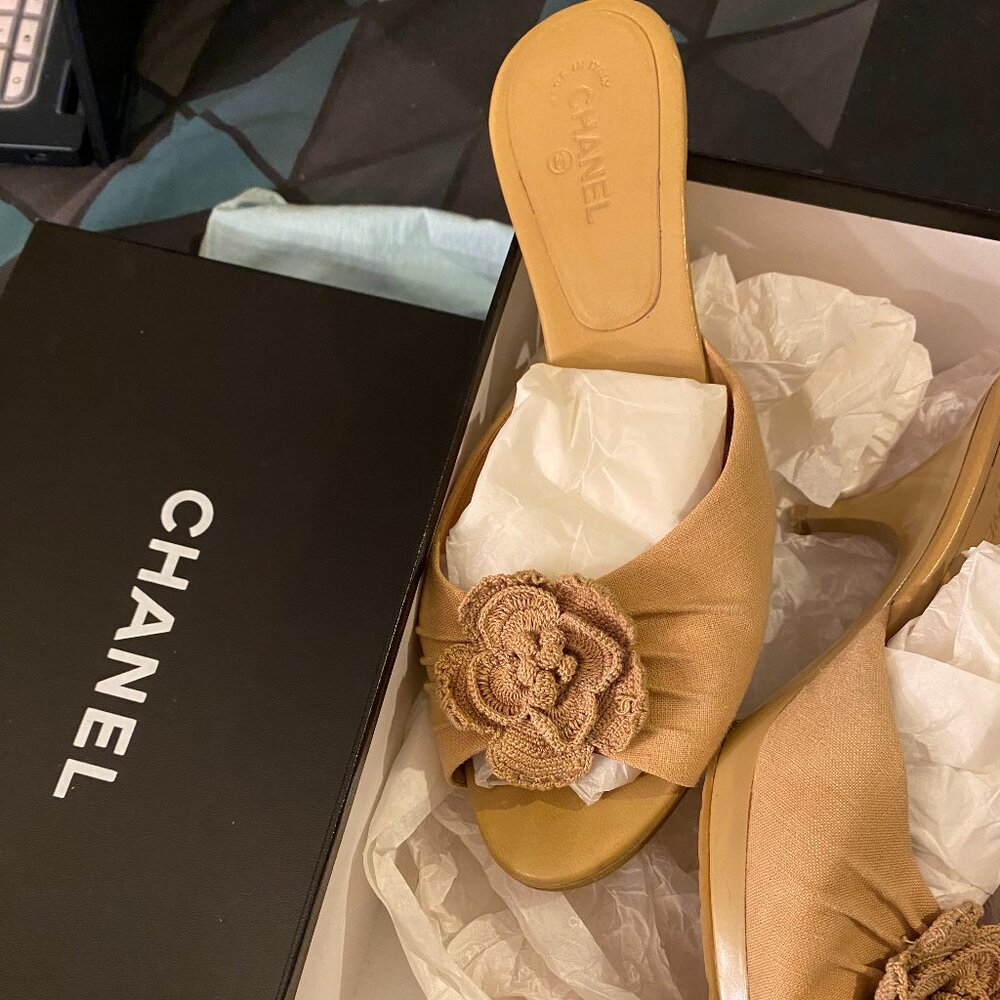 CHANEL Mules Camellia  Flower , Size 39 - US 8 w/ box CC Logo